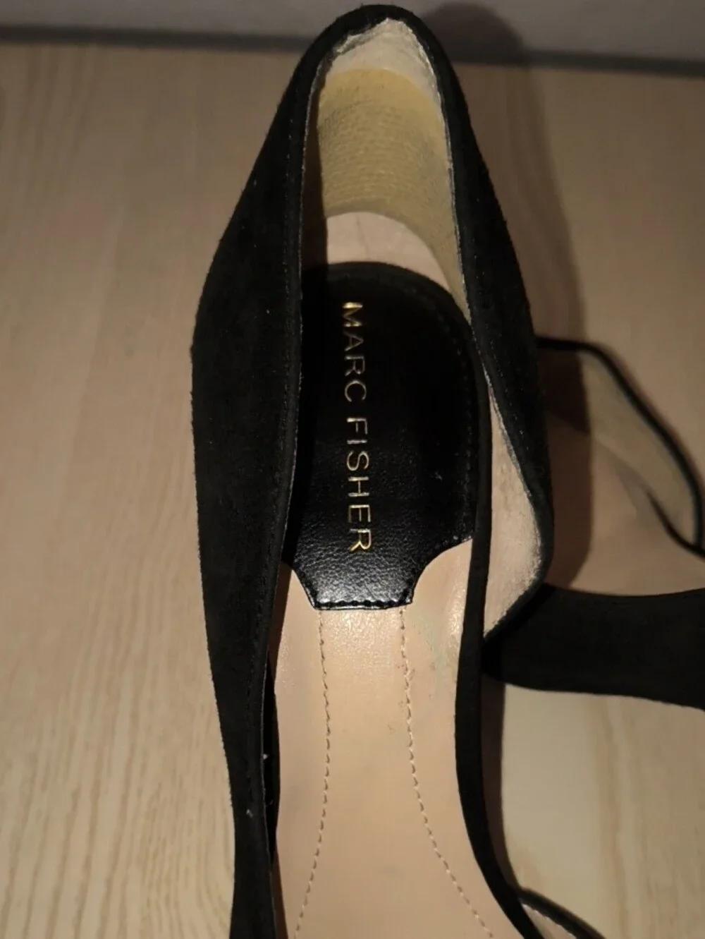 Marc Fisher Black Suede D’Orsay Pointed Toe Pumps Heels Formal Sheek Sz 8